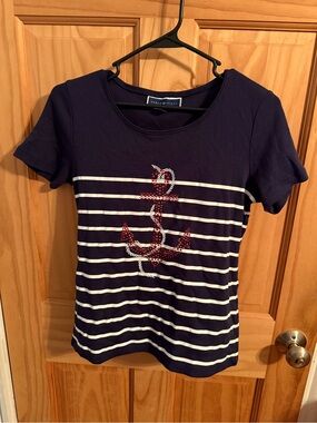 Like New, Women’s Size Petite Small Patriotic T-Shirt With Gem Stones